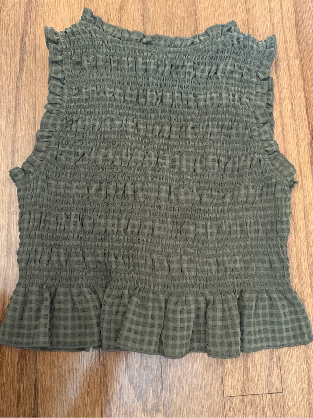 Bohemian Cottagecore Smocked Tie-Front Sleeveless Vest Crop Top — Olive Green - Picture 3 of 5